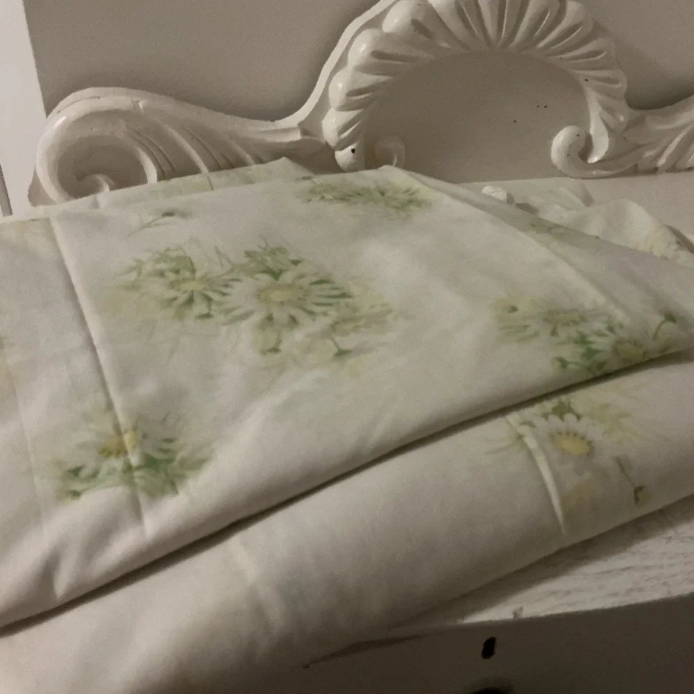 Vintage Springmaid Daisy Sheet Set